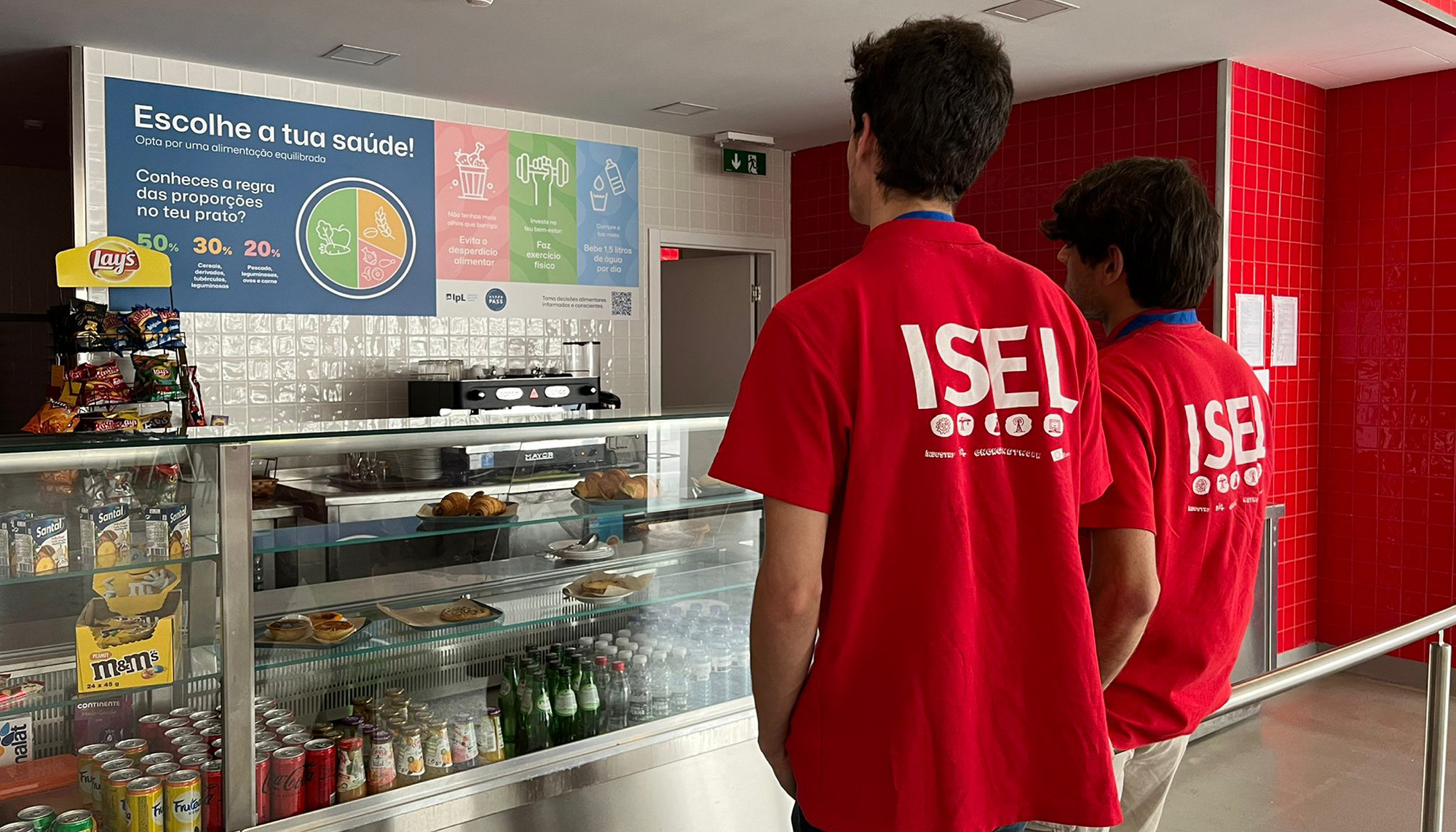 PASS-IPL desenvolve painéis informativos para os espaços de alimentação do IPL